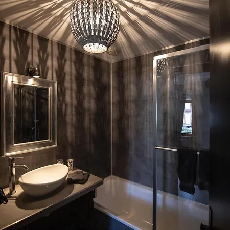 Aux Berges De Sambre