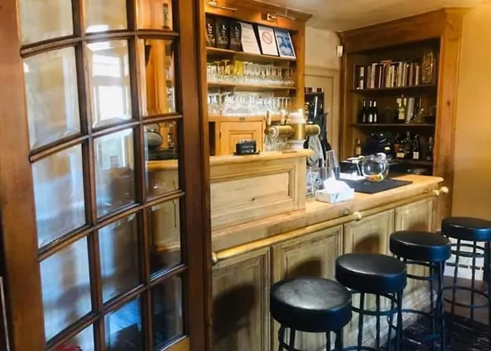 Aux Berges De Sambre